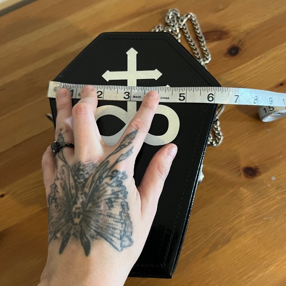 Killstar hardshell coffin bag - Picture 6 of 8